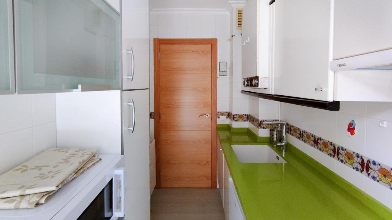 Apartamento Con Piscina Y Wifi A 100 Metros De La Playa En Сомо Екстер'єр фото